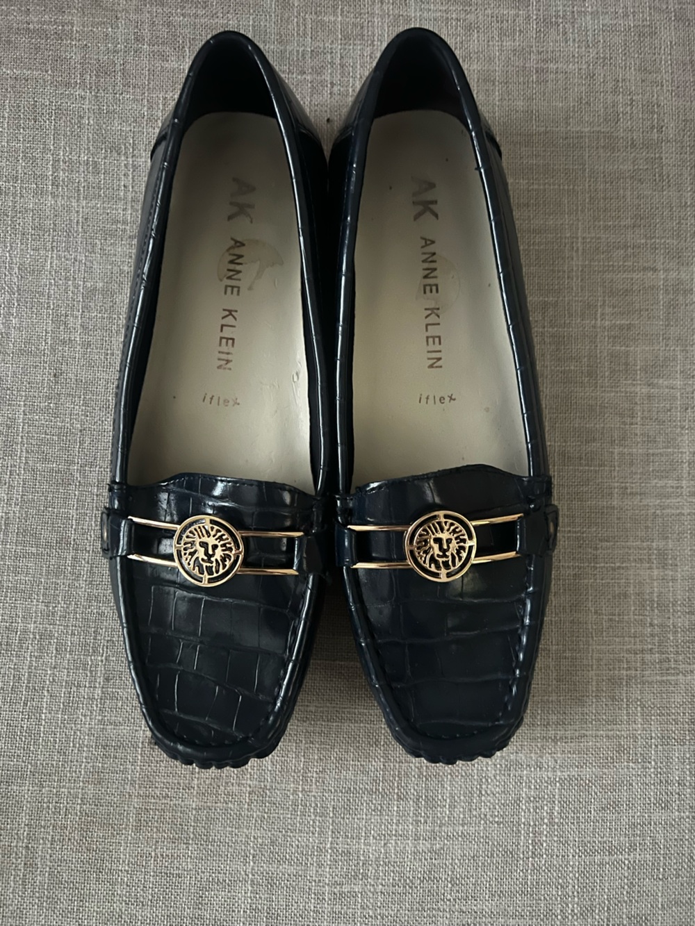 Anne Klein Navy Croc print loafer flats size 7 careercore quiet luxury preppy